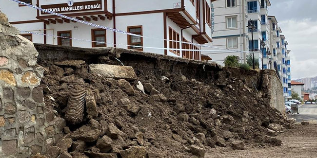 Yozgat'ta şiddetli yağış nedeniyle istinat duvarı çöktü