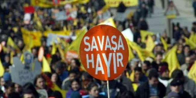İstanbul Valiliği 'Savaşa Hayır' demeyi yasakladı