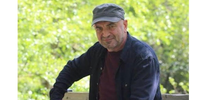 Sanatçı Ayhan Alptekin hayatını kaybetti