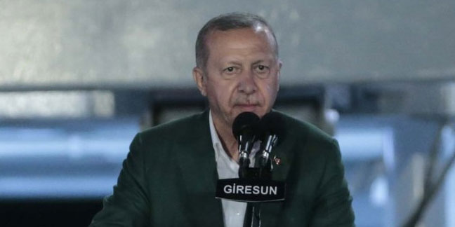  Erdoğan: “Akdeniz ve Ege’de haydutluğa asla eyvallah etmeyiz”