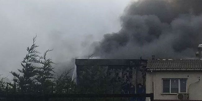 Kocaeli’de ilaç fabrikasında patlama sonrası yangın!
