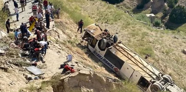 Kars'ta yolcu otobüsü faciası: 7 kişi hayatını kaybetti, 22 kişi yaralandı