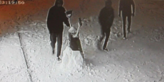 İşyeri önündeki kardan adamı alıp kaçtılar: ‘Eğlence için yaptık’