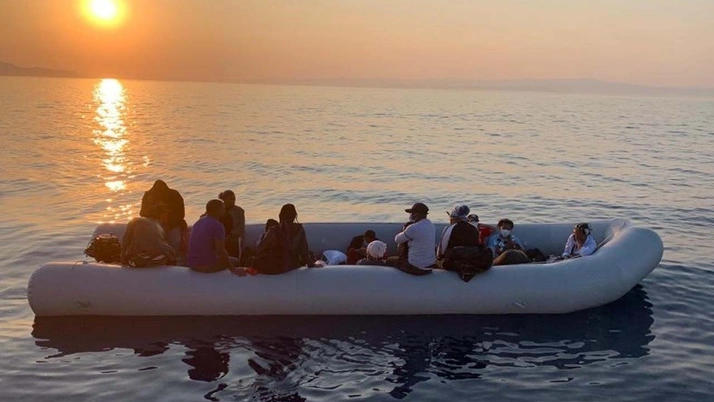 Manş Denizi'nde göçmen botu battı: 6 kişi öldü