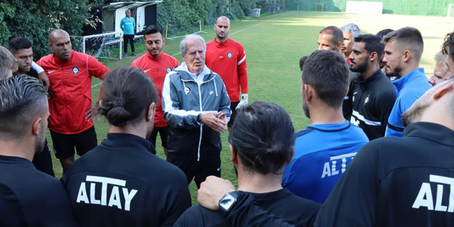 Mustafa Denizli: “Altay, lig mücadelesinde her zaman, her maça hazırdır”