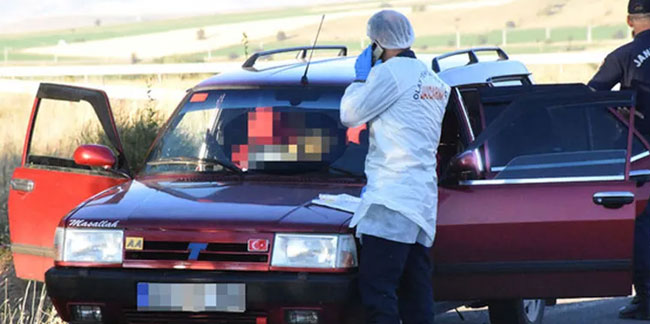 Sivas'ta sır olay! Otomobilde bulunan cesetlerin sırrı araştırılıyor