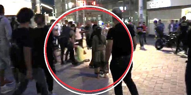 Taksim'de iki kadın birbirine girdi