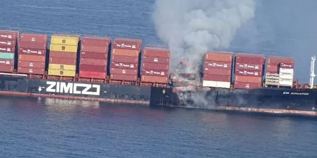 Kanada açıklarında konteyner gemisinde yangın!