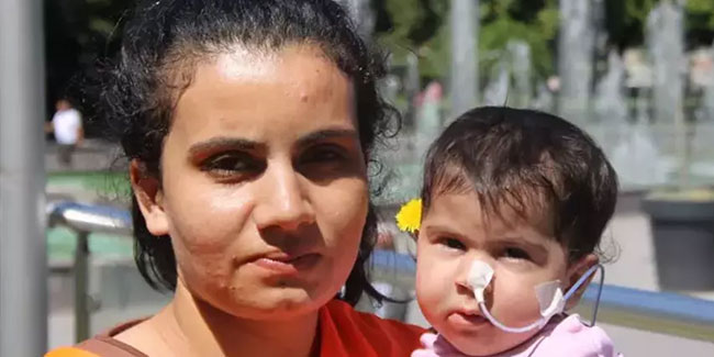 Depremde ikizini kaybeden SMA'lı Aybüke bebeğin yaşam mücadelesi