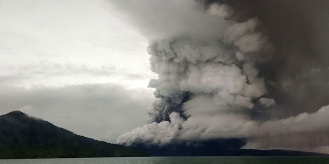 Tonga'da patlayan yanardağ Japonya'da tsunamiye neden oldu