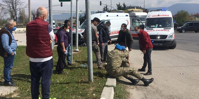 Bolu’da, askeri ambulans otomobille çarpıştı: 5 yaralı