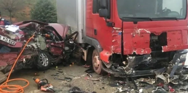 Bursa'da feci kaza: Beş kişi hayatını kaybetti