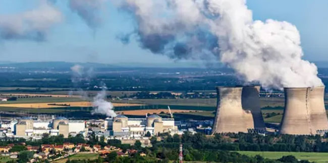 Ukrayna'da nükleer santral ateş altında