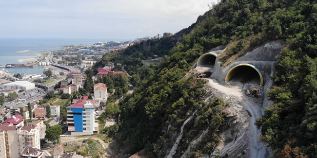 Trabzon’da Boztepe Tüneli’nin yapımı sürüyor