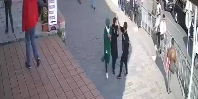 Karaköy'de başörtülü kıza yumruklu saldırı!
