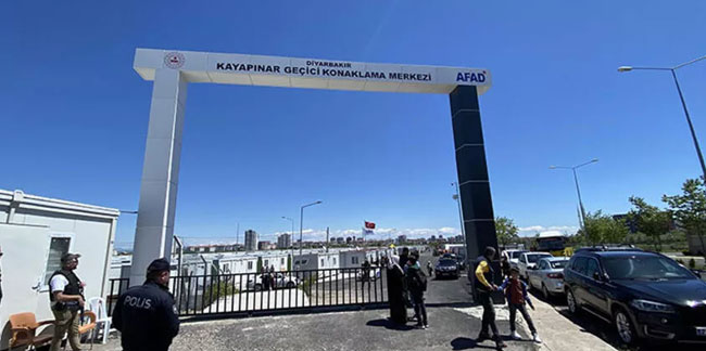 Diyarbakır’da konteyner kentte nohutlu pilav yiyen 52 kişi hastanelik oldu