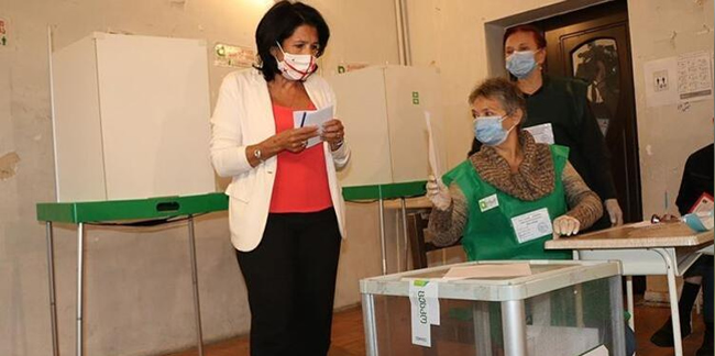 Gürcistan'da halk milletvekili seçimleri için sandık başında