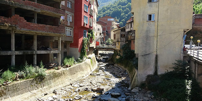 Trabzon’da dere yataklarında 446 ev sel ve taşkın riski altında