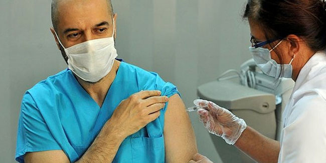 Çin'den gelen korona aşısı Bursa'da sağlık çalışanına uygulandı
