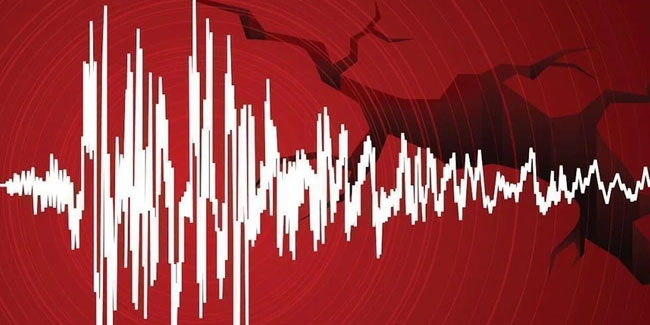 İzmir'de deprem oldu! Panik yaratan depremle ilgili Kandilli ve AFAD farklı açıkladı