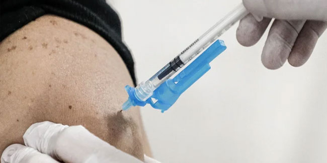 Kovid-19 aşısı olan 428 kişi koronavirüse yakalandı