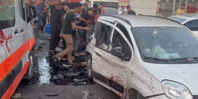 İsrail, Refah Sınır Kapısı'na yaralı taşıtan ambulansı vurdu