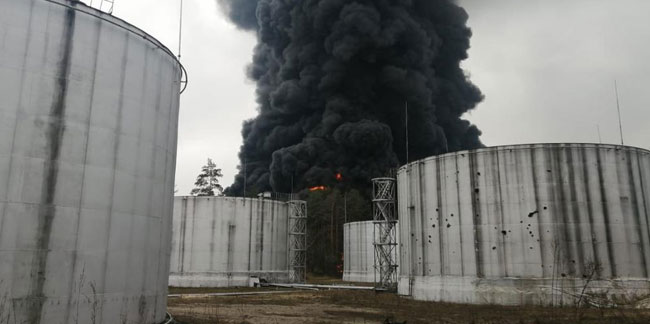 Rusların katil füzesi Çernihiv’de petrol rafinerisini vurdu!