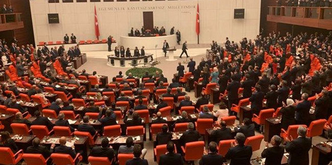 AK Partili vekiller tedirgin! MHP'de kabinede olmama rahatlığı