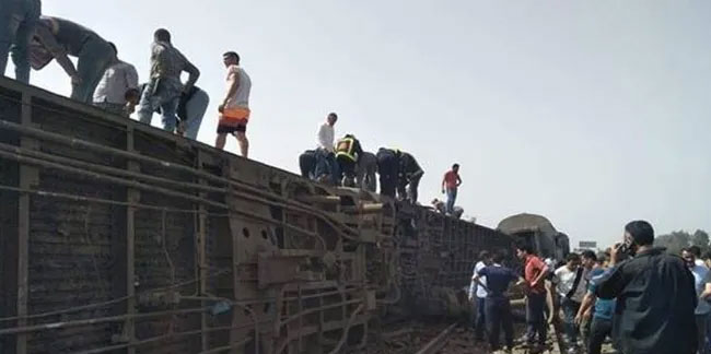 Mısır'da tren kazası: 100'den fazla yaralı var