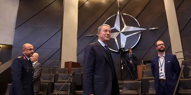 Bakan Akar NATO Savunma Bakanları Toplantısı'na katılacak