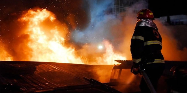 Gürcistan’da pazarda büyük bir yangın çıktı