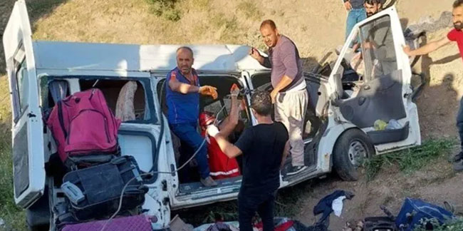 Siirt’te işçileri taşıyan minibüs uçuruma yuvarlandı: 4 ölü, 6 yaralı