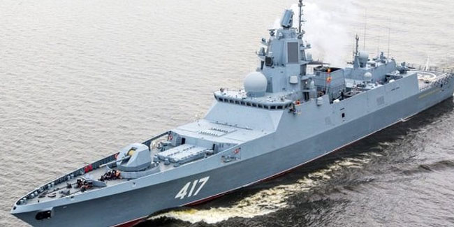 Rusya iki savaş gemisini Suriye kıyılarına yolladı