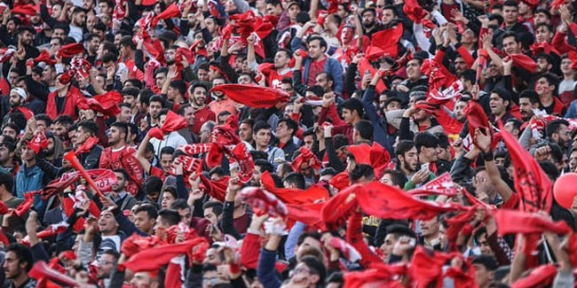 İran’da 80 bin taraftardan stadyumda Türkiye sloganları