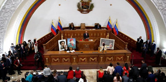 Twitter, Venezuela Ulusal Meclisinin resmi hesabını bloke etti
