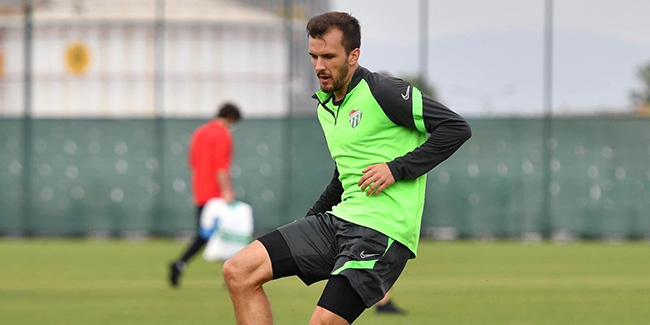 Luka Capan: “Süper Lig’e çıkmak için Bursaspor’a geldik”