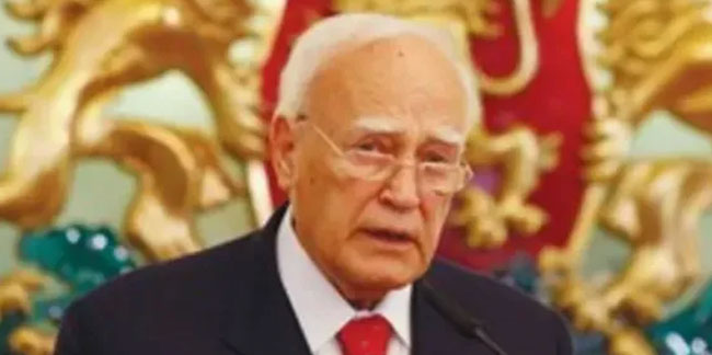 Yunanistan'ın eski cumhurbaşkanı Karolos Papulyas vefat etti