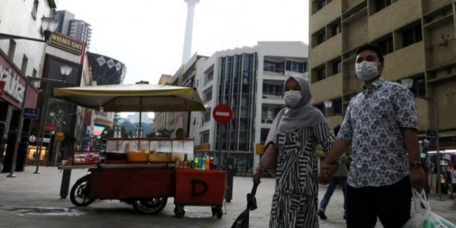 Malezya'da kısmi sokağa çıkma yasağı uzatıldı