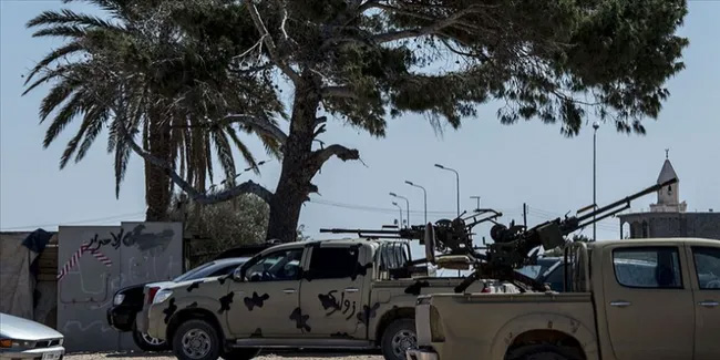 BAE'ye ait askeri araçlar Hafter'in karargahına ulaştı