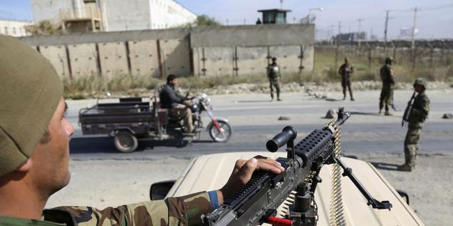 Taliban güvenlik noktasına saldırdı: 15 ölü