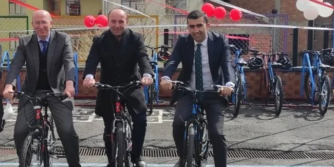 Trabzon’da “Bisiklet sürmeyi bilmeyen kalmasın’ projesi