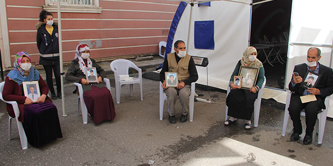HDP önündeki ailelerin evlat nöbeti 215’inci gününde