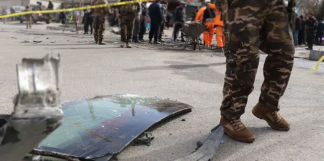 Kabil'de bombalı saldırı; çok sayıda ölü var!