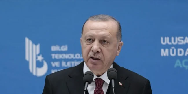 Cumhurbaşkanı Erdoğan'dan sosyal medya ve internet uyarısı