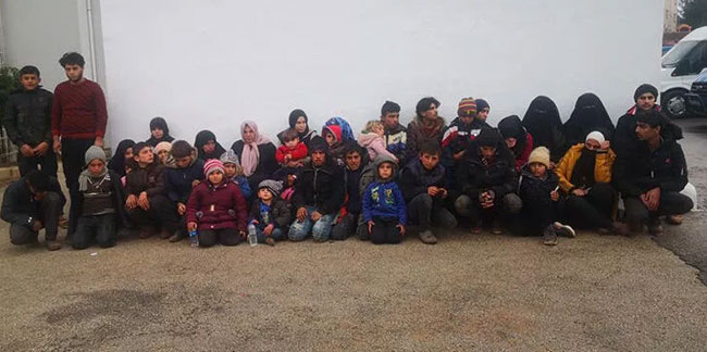 Kilis'te 57 kaçak göçmen ile 4 organizatör yakalandı