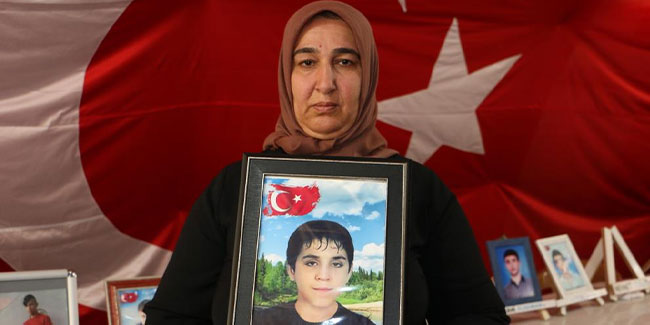 HDP önündeki aileler: “Her teslim olan evlat bize umut oluyor”