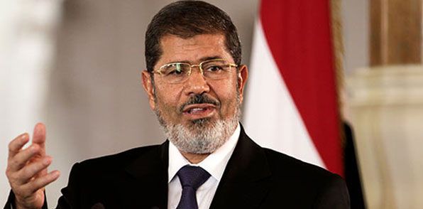 Mursi yeniden hakim karşısında