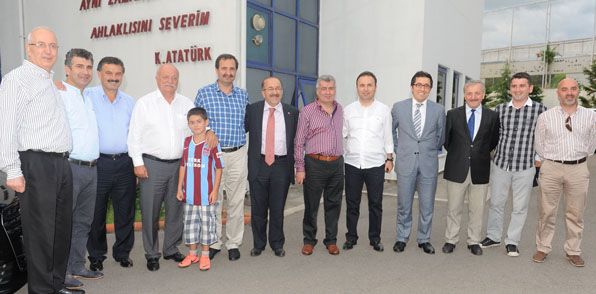 Gümrükçüoğlu'ndan Trabzonspor'a Ziyaret