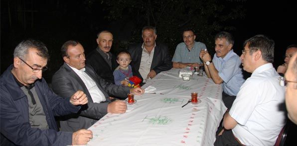 Kızılcık,Yomranın en yüksek köyünde iftar açtı