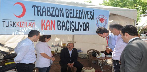 "Belediye kan bağışlıyor"la 350 ünite kan toplandı